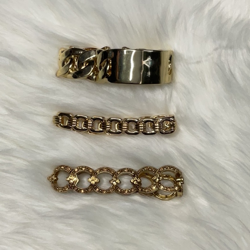 Gold Chain Link Bracelet with Crystal Accents